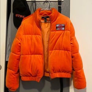 90’s feel soft puffy jacket “thrills”